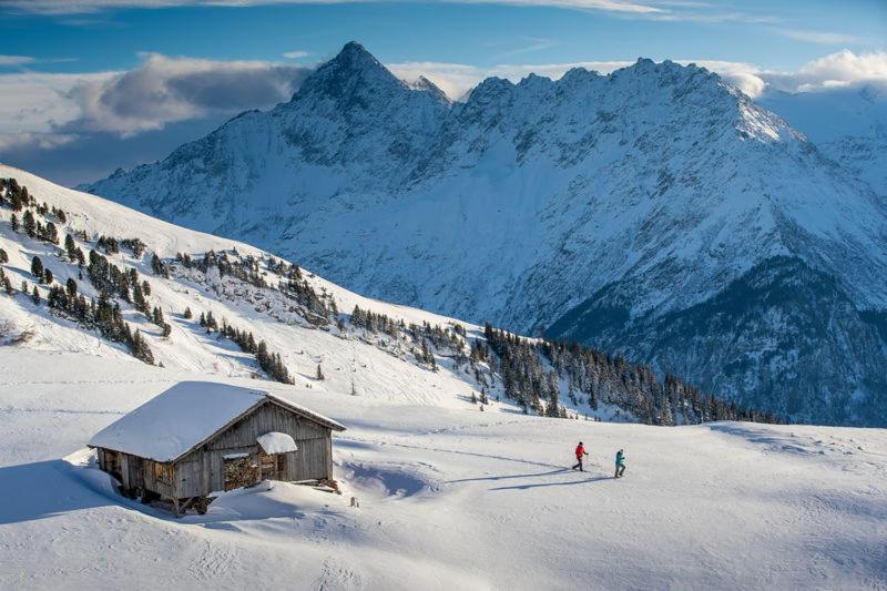 Mountain Lodge Urweider Innertkirchen Exterior photo